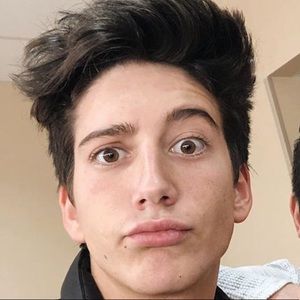 Meet your Posher, Hailey